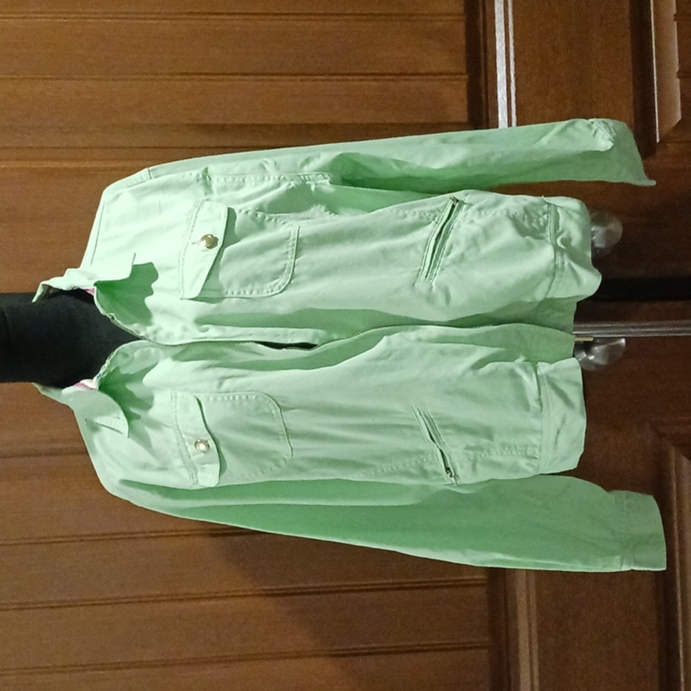 Lighthouse Apparel green zipper jacket. Size XXL
